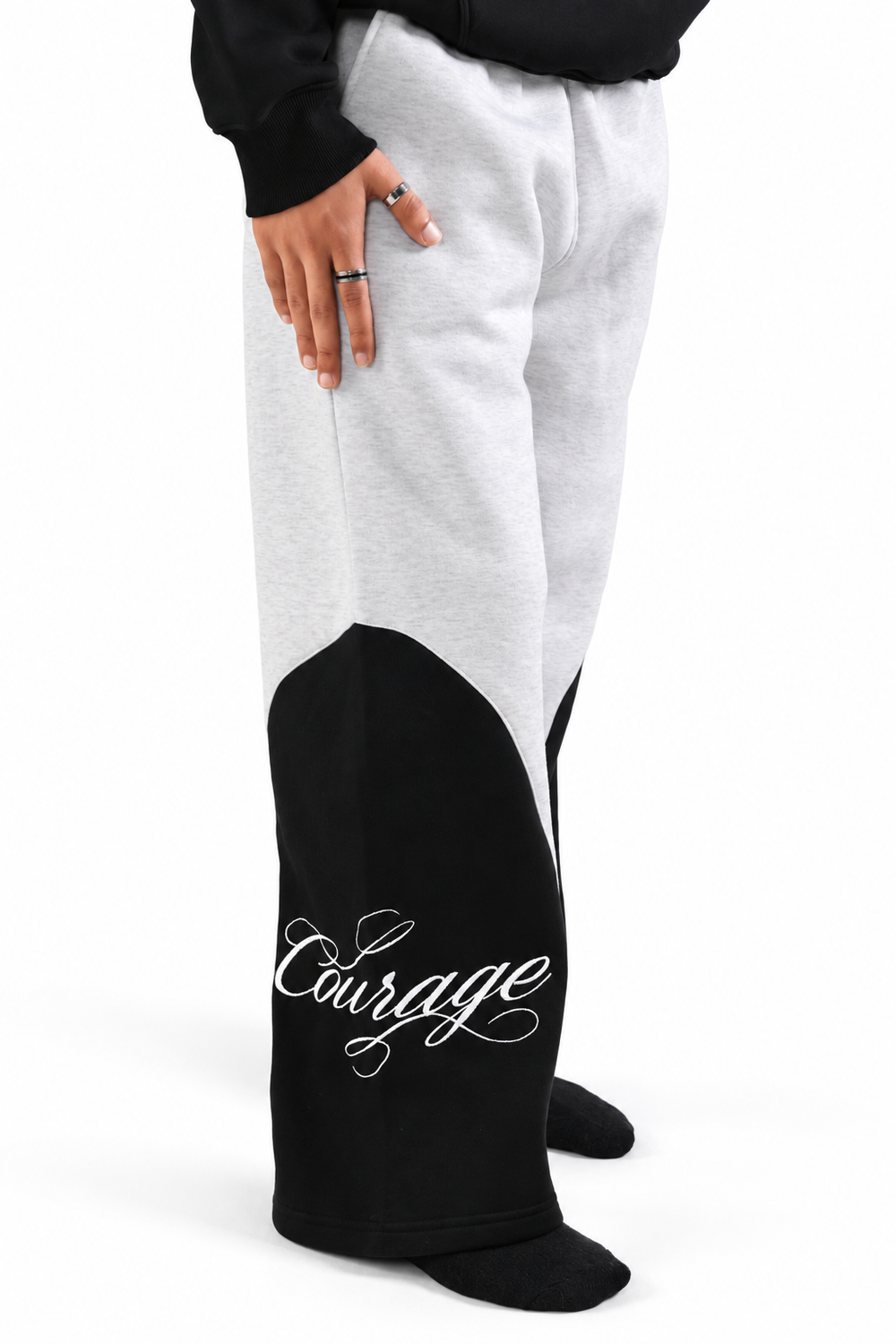 COURAGE GREY