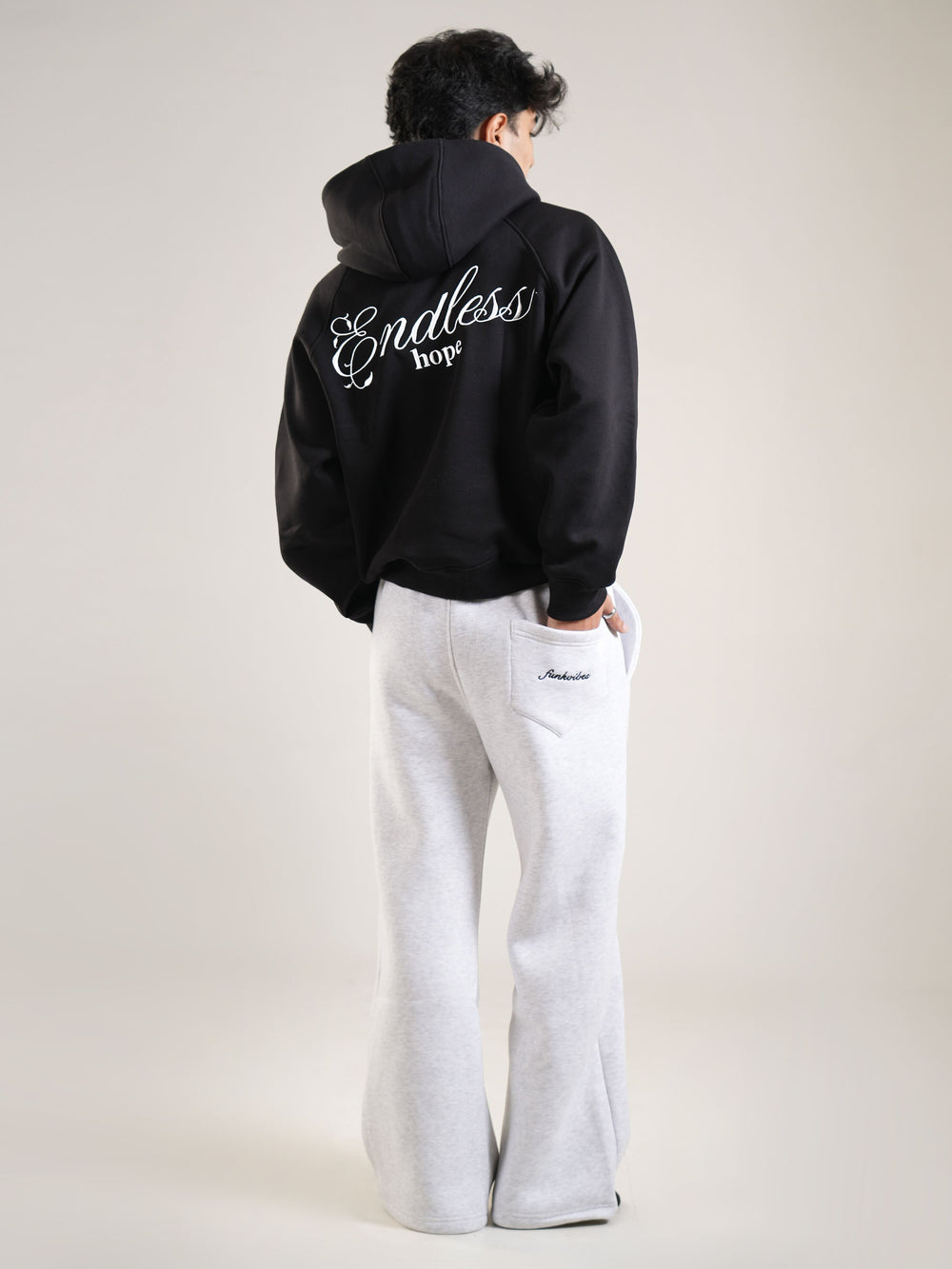 ENDLESS BLACK HOODIE