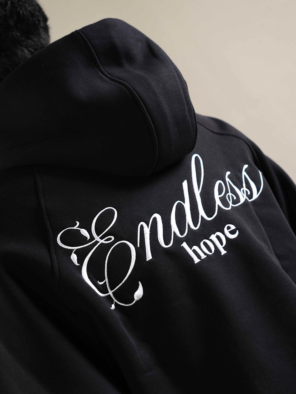 ENDLESS BLACK HOODIE
